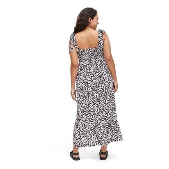Diane Von Furstenberg X Target Size M Black Poppy Smocked Midi Dress 100% Rayon - Picture 3 of 10